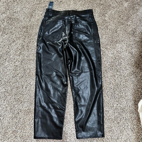 Abercrombie & Fitch Ultra High Rise Vegan Leather Ankle Straight Pant - Picture 6 of 7